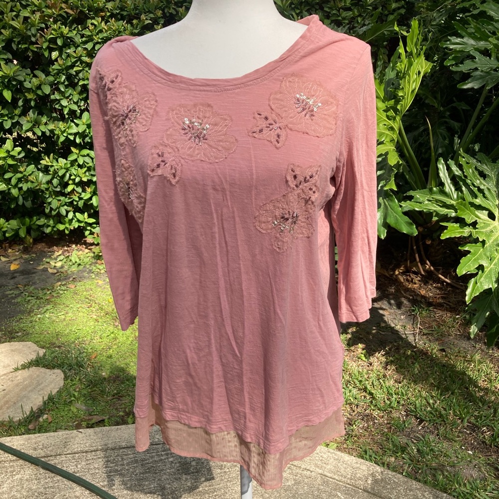 LOGO pink top with appliqué - large